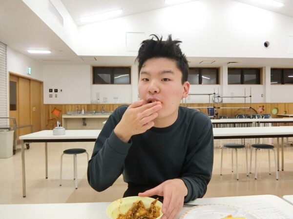 【寄宿舎】やまびこナンカレー