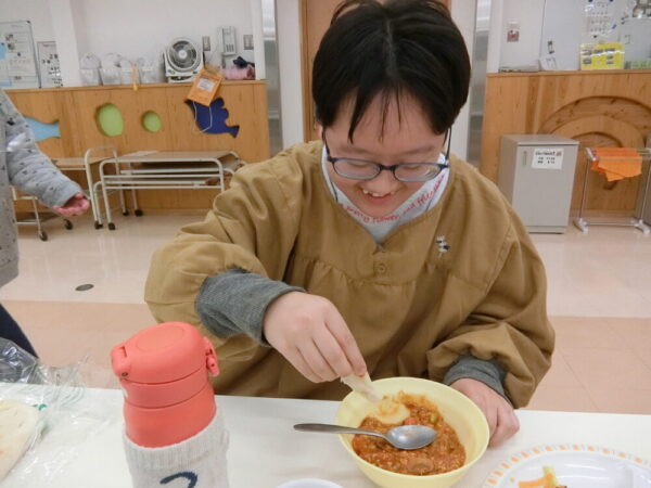 【寄宿舎】やまびこナンカレー