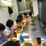 夕食（広島風お好み焼き）①