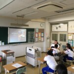 プロジェクターに接続して発表！